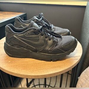 Nike Triple Black Running Shoes